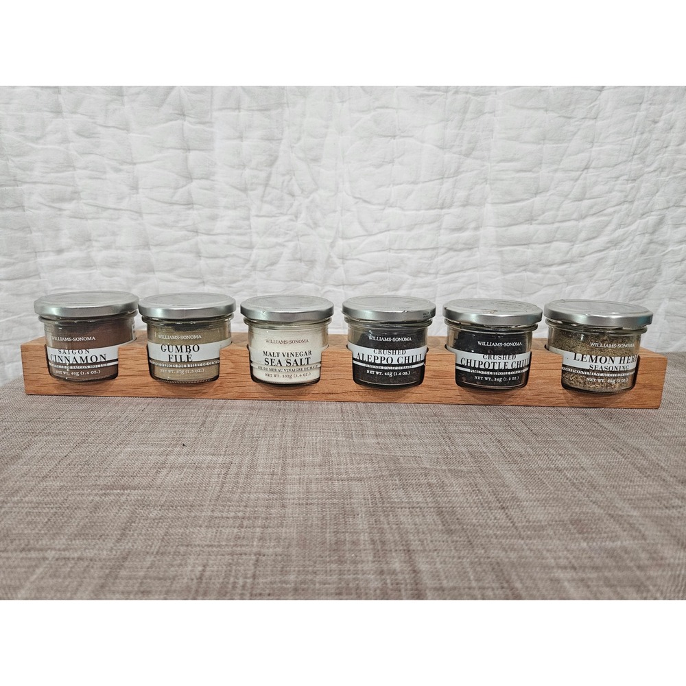 Williams Sonoma 6 Piece Spice Set with Wood Wall Mount Rack Glass Jars